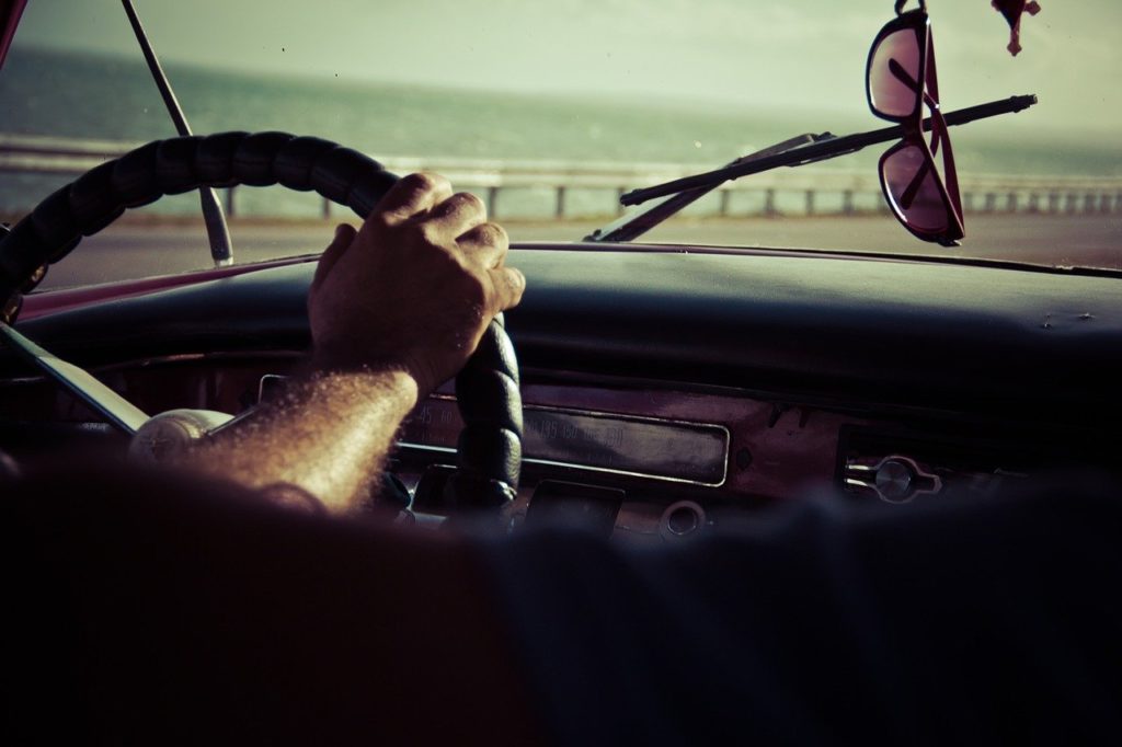 peligros-de-tener-mala-vision-y-coger-el-coche